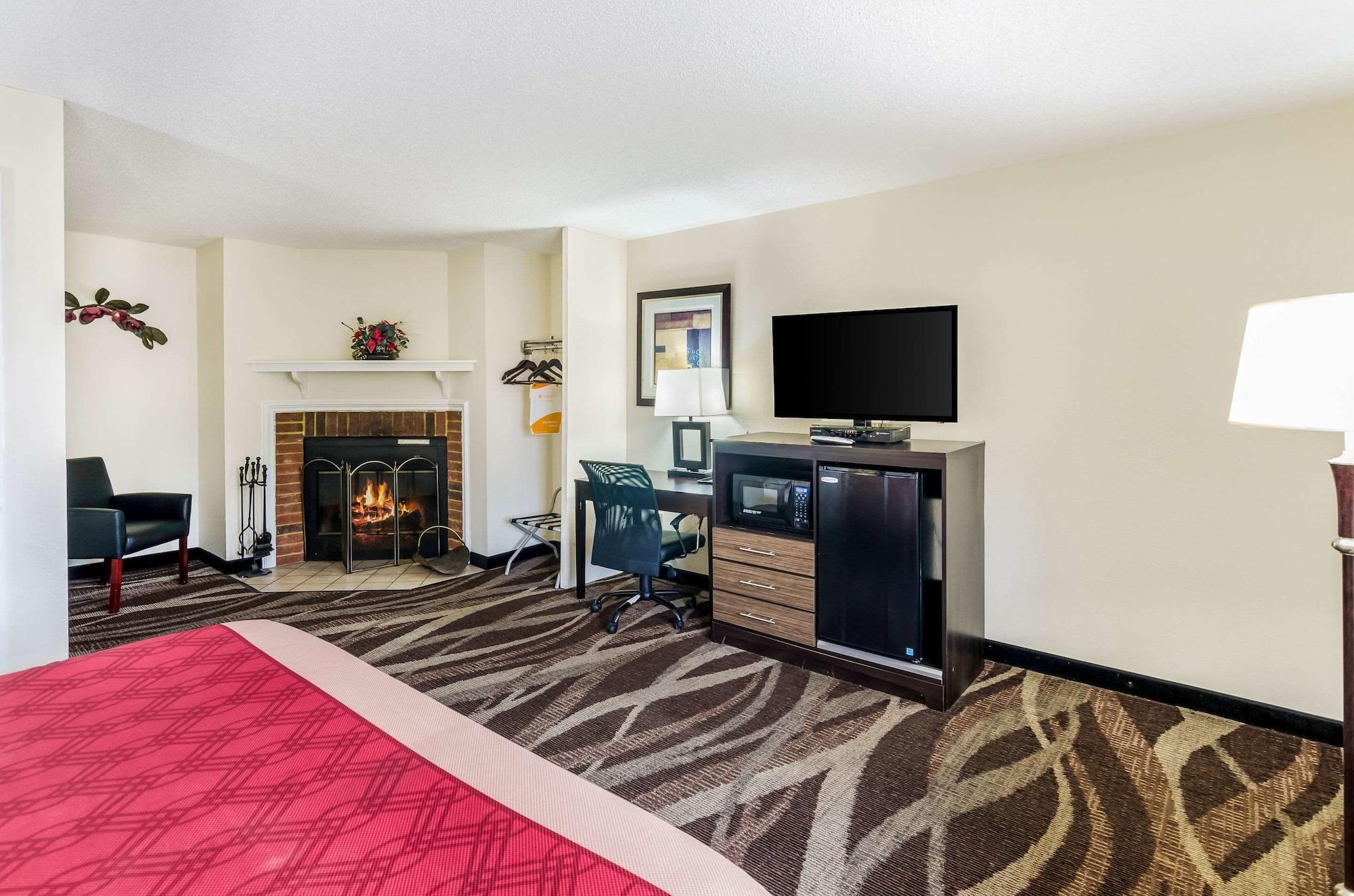 Econo Lodge Glade Springs I-81 Zewnętrze zdjęcie
