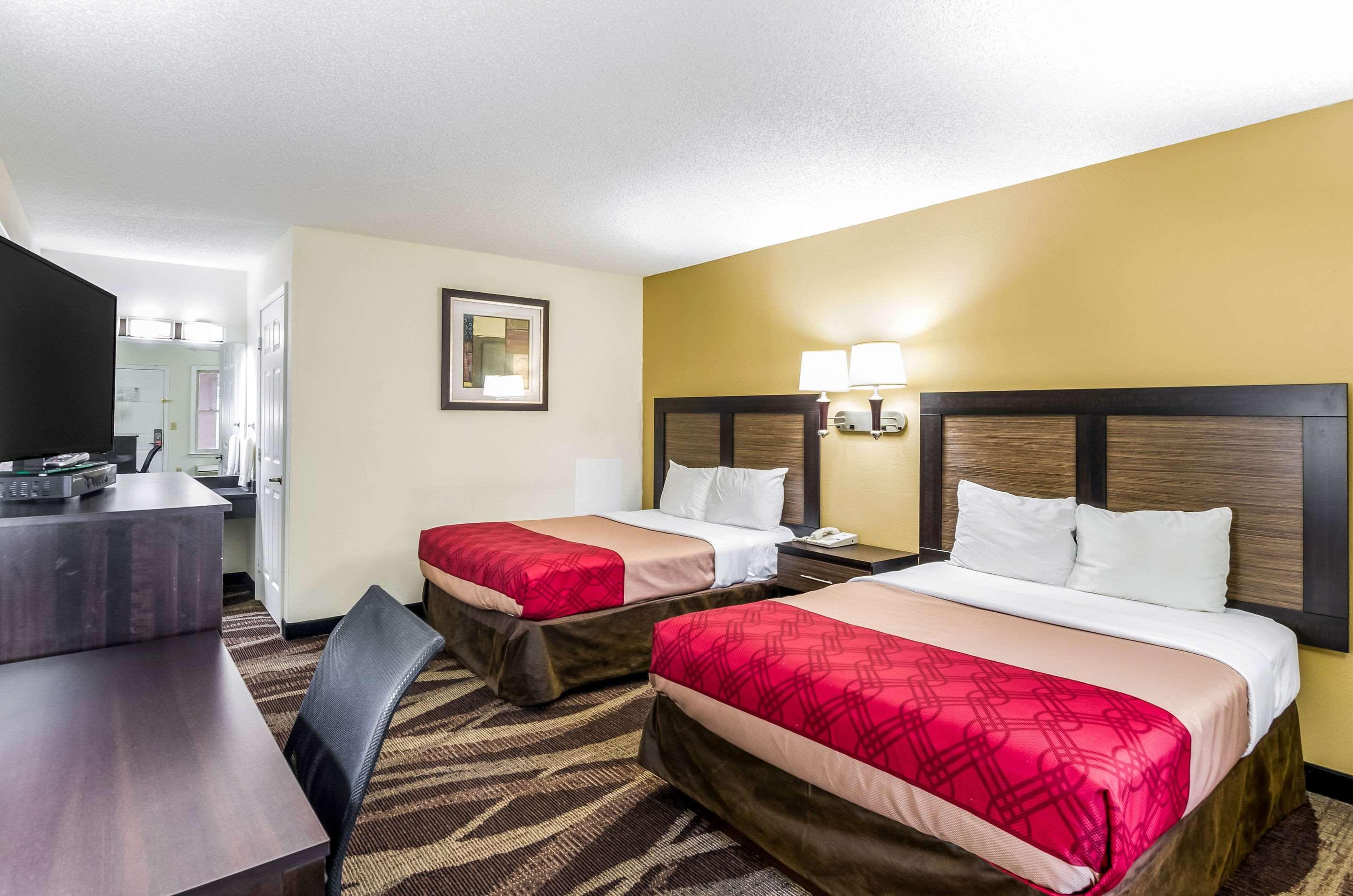 Econo Lodge Glade Springs I-81 Zewnętrze zdjęcie