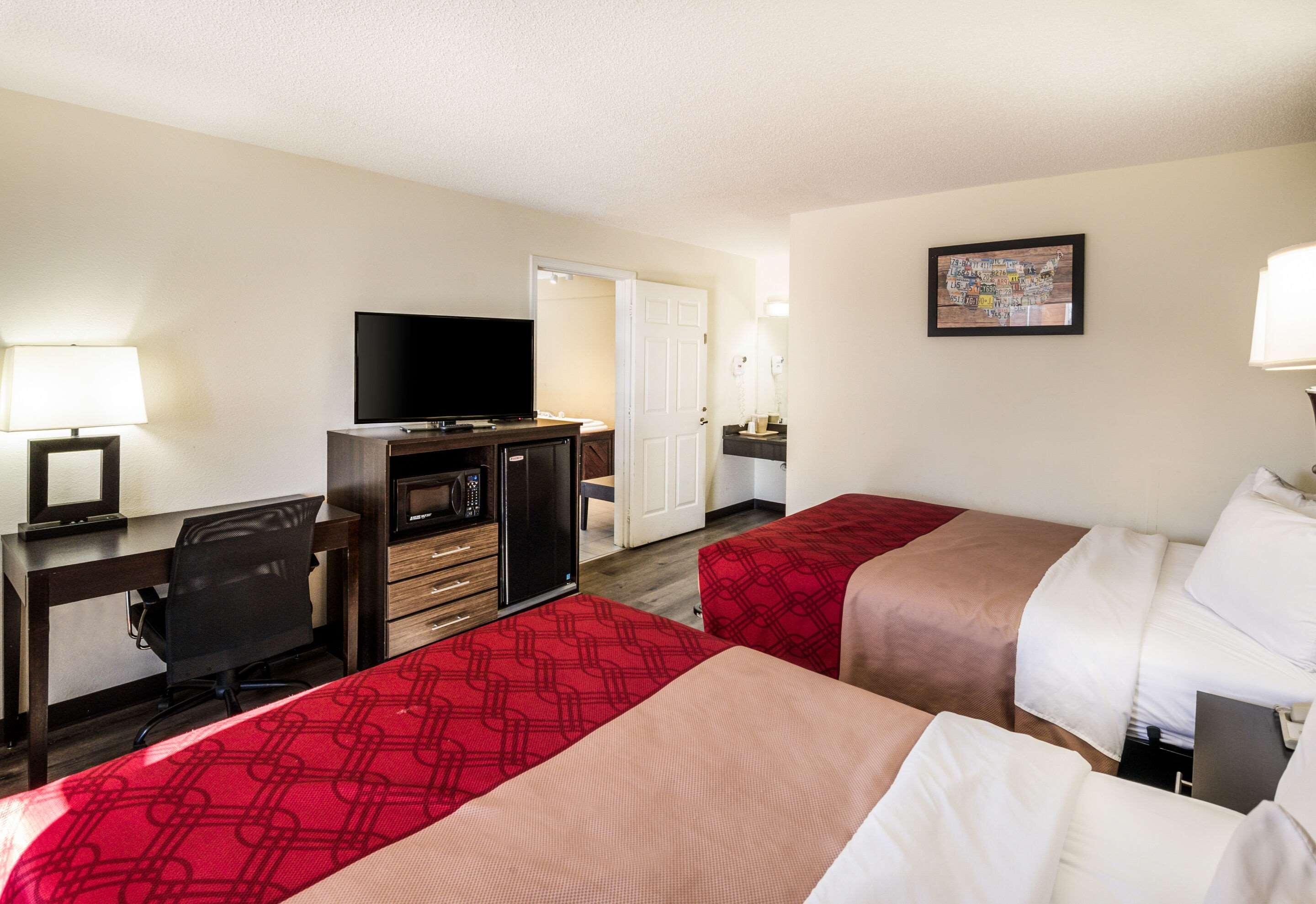 Econo Lodge Glade Springs I-81 Zewnętrze zdjęcie