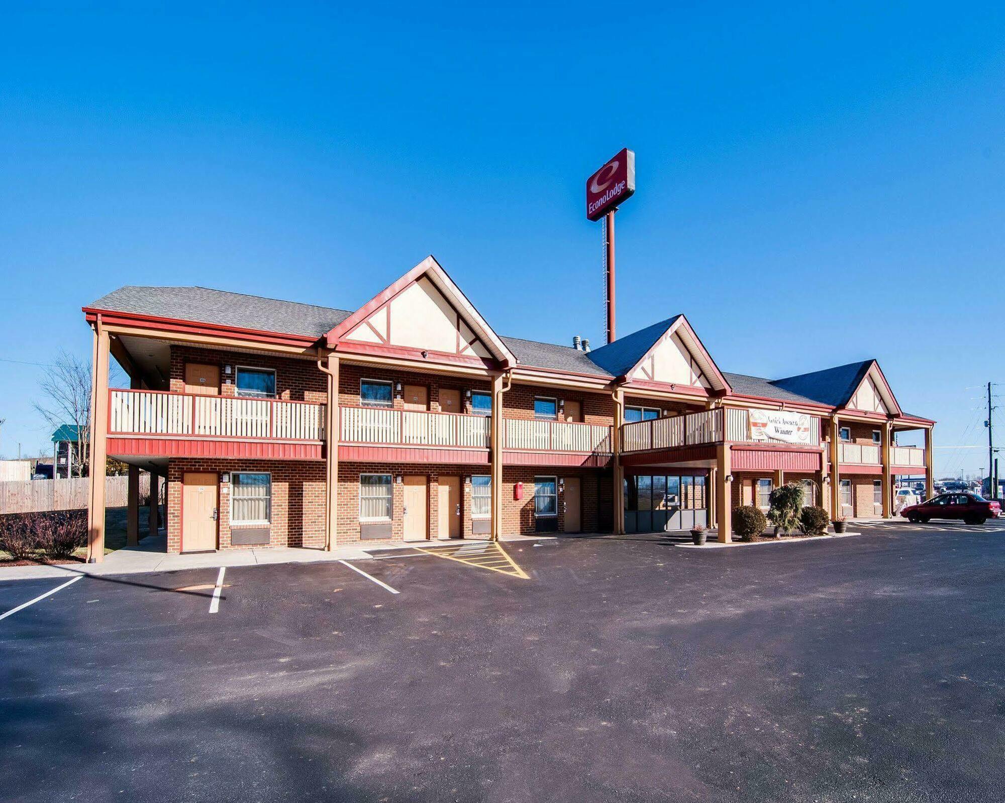 Econo Lodge Glade Springs I-81 Zewnętrze zdjęcie